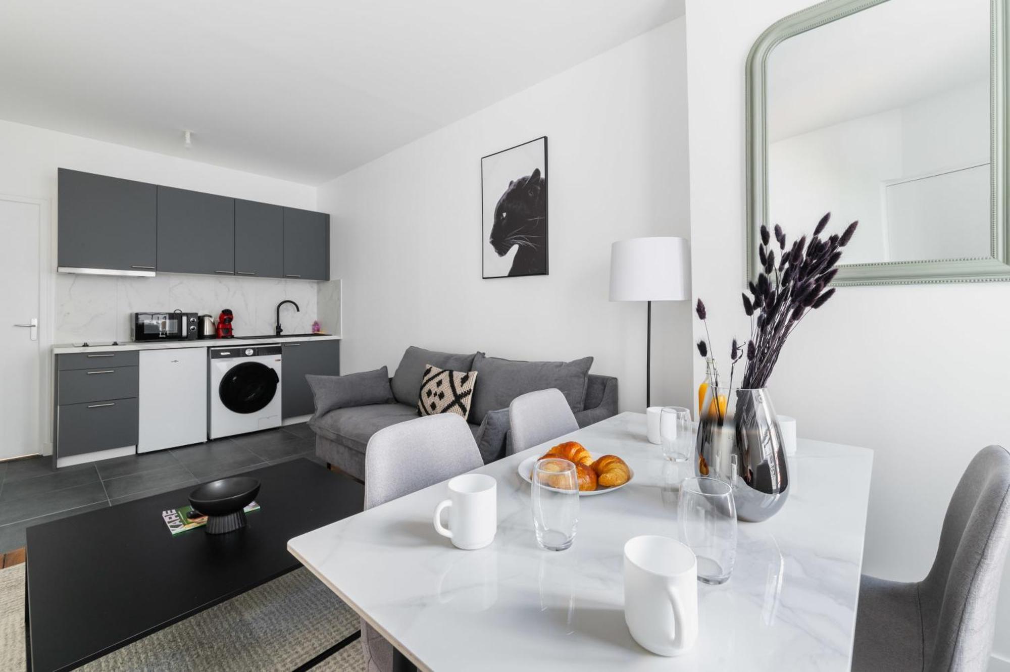 דירות 2 Pieces Refait Neuf Metro Jaures - Paris 19 - 4P - Flat-Guest מראה חיצוני תמונה